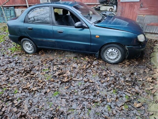 Зеленый Дэу Сенс, объемом двигателя 1.5 л и пробегом 90 тыс. км за 550 $, фото 5 на Automoto.ua