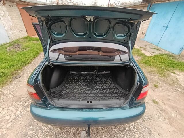 Зеленый Дэу Сенс, объемом двигателя 1.6 л и пробегом 195 тыс. км за 2400 $, фото 11 на Automoto.ua