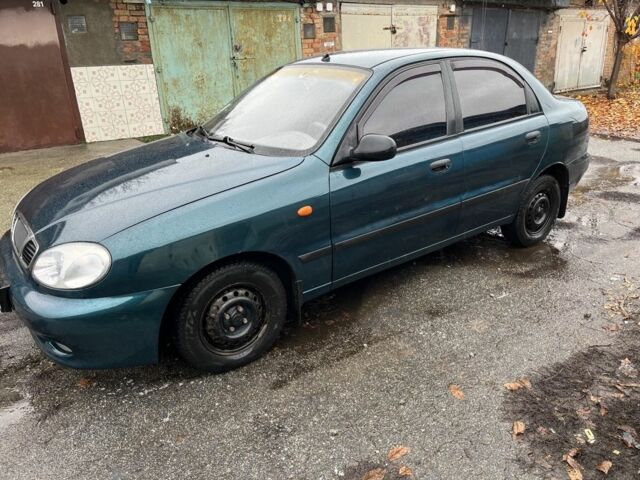 Зеленый Дэу Сенс, объемом двигателя 1.3 л и пробегом 403 тыс. км за 1450 $, фото 2 на Automoto.ua