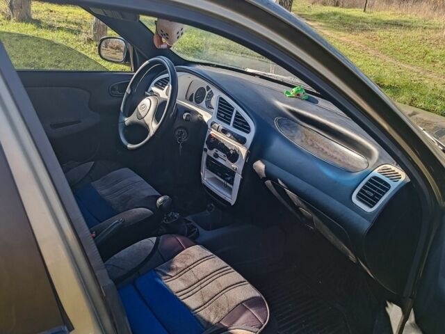 Зелений Деу Сенс, об'ємом двигуна 1.3 л та пробігом 200 тис. км за 1700 $, фото 4 на Automoto.ua