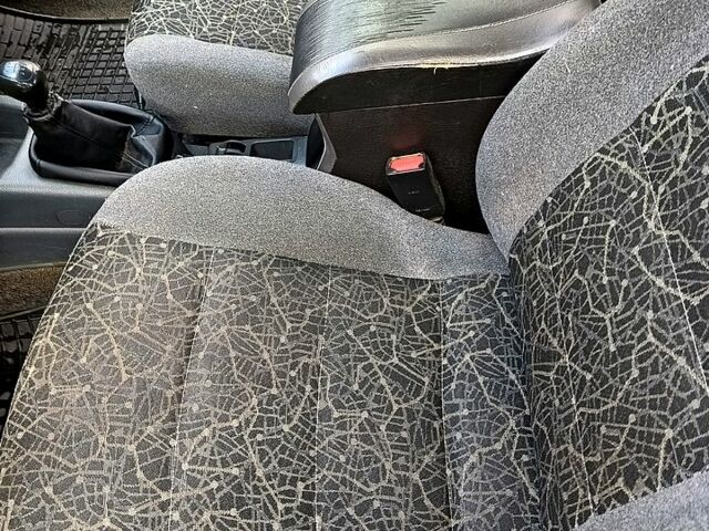 Деу Сенс 2004 у Дніпро (Дніпропетровську) на Automoto.ua Зелений Деу Сенс, об'ємом двигуна 1.3 л та пробігом 223 тис. км за 2500 $, фото 4 на Automoto.ua