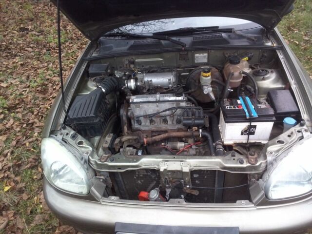 Зелений Деу Сенс, об'ємом двигуна 1.3 л та пробігом 180 тис. км за 1668 $, фото 7 на Automoto.ua