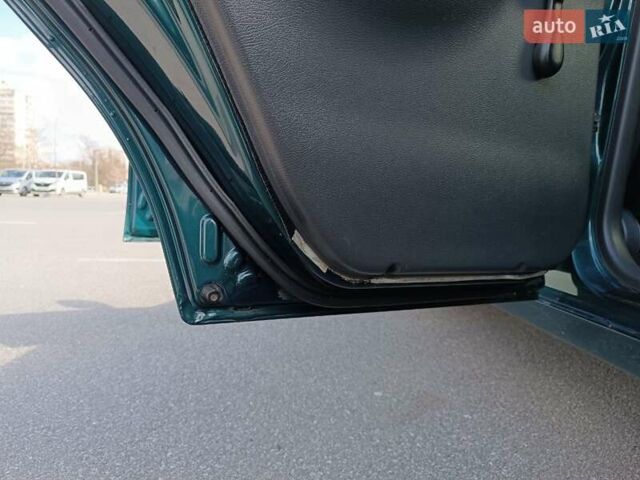Зеленый Дэу Сенс, объемом двигателя 1.3 л и пробегом 210 тыс. км за 2200 $, фото 12 на Automoto.ua