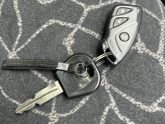 Деу Сенс 2004 у Ужгороді на Automoto.ua Зелений Деу Сенс, об'ємом двигуна 1.5 л та пробігом 120 тис. км за 2650 $, фото 16 на Automoto.ua