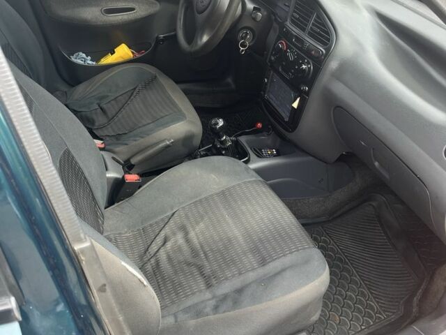 Зеленый Дэу Сенс, объемом двигателя 1.5 л и пробегом 182 тыс. км за 1300 $, фото 4 на Automoto.ua