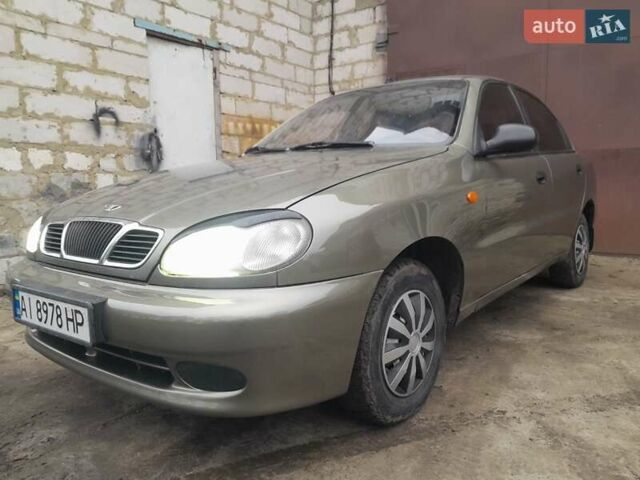 Зеленый Дэу Сенс, объемом двигателя 1.5 л и пробегом 220 тыс. км за 2200 $, фото 1 на Automoto.ua