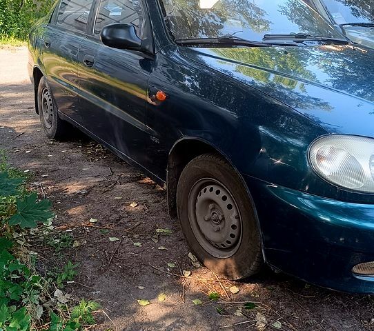 Зеленый Дэу Сенс, объемом двигателя 1.3 л и пробегом 297 тыс. км за 2000 $, фото 1 на Automoto.ua