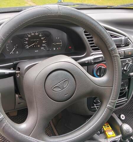 Зелений Деу Сенс, об'ємом двигуна 1.35 л та пробігом 100 тис. км за 1600 $, фото 2 на Automoto.ua