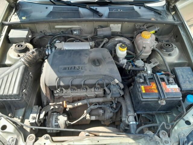 Зеленый Дэу Сенс, объемом двигателя 0 л и пробегом 117 тыс. км за 2500 $, фото 6 на Automoto.ua