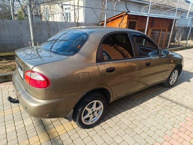 Дэу Сенс 2004 в Ужгороде на Automoto.ua Зеленый Дэу Сенс, объемом двигателя 1.5 л и пробегом 280 тыс. км за 2300 $, фото 2 на Automoto.ua