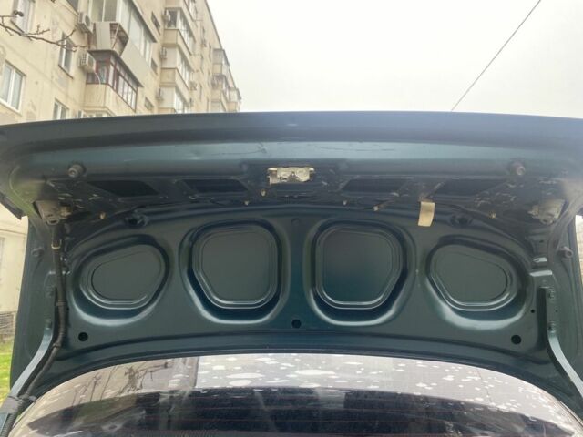 Зелений Деу Сенс, об'ємом двигуна 1.5 л та пробігом 180 тис. км за 2000 $, фото 3 на Automoto.ua