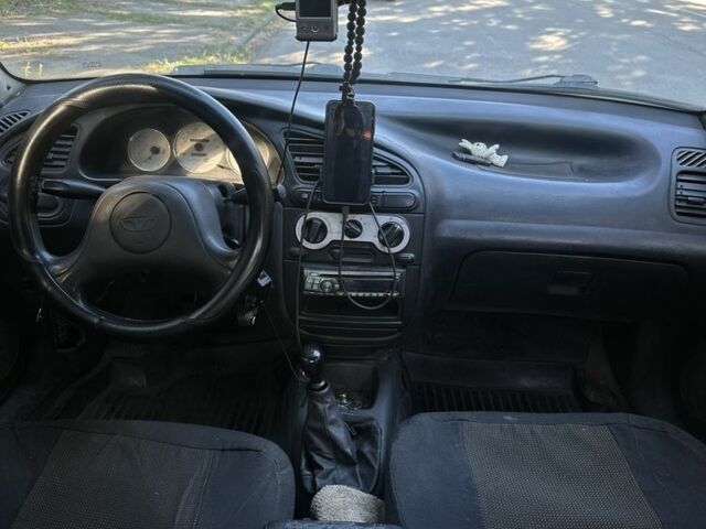 Зеленый Дэу Сенс, объемом двигателя 1.3 л и пробегом 400 тыс. км за 1700 $, фото 5 на Automoto.ua