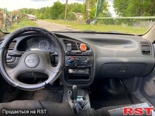 Зеленый Дэу Сенс, объемом двигателя 1.3 л и пробегом 155 тыс. км за 1500 $, фото 2 на Automoto.ua