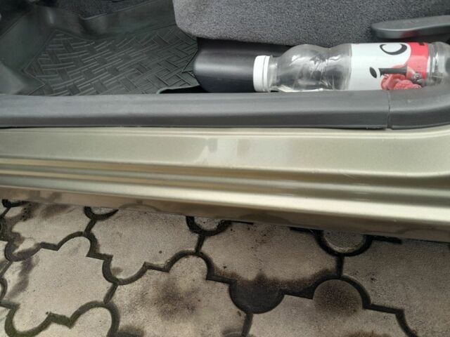 Зеленый Дэу Сенс, объемом двигателя 0 л и пробегом 117 тыс. км за 2500 $, фото 2 на Automoto.ua