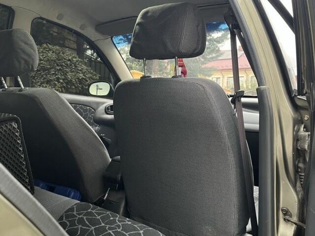 Деу Сенс 2004 у Ужгороді на Automoto.ua Зелений Деу Сенс, об'ємом двигуна 1.5 л та пробігом 120 тис. км за 2650 $, фото 19 на Automoto.ua