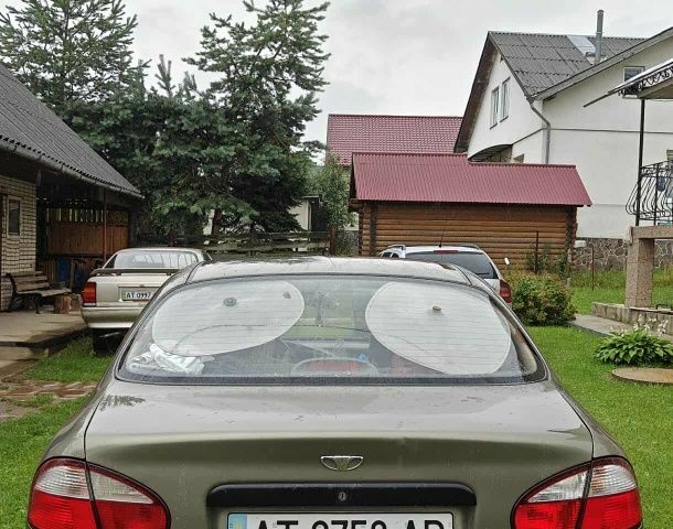 Зеленый Дэу Сенс, объемом двигателя 1.3 л и пробегом 80 тыс. км за 2000 $, фото 3 на Automoto.ua