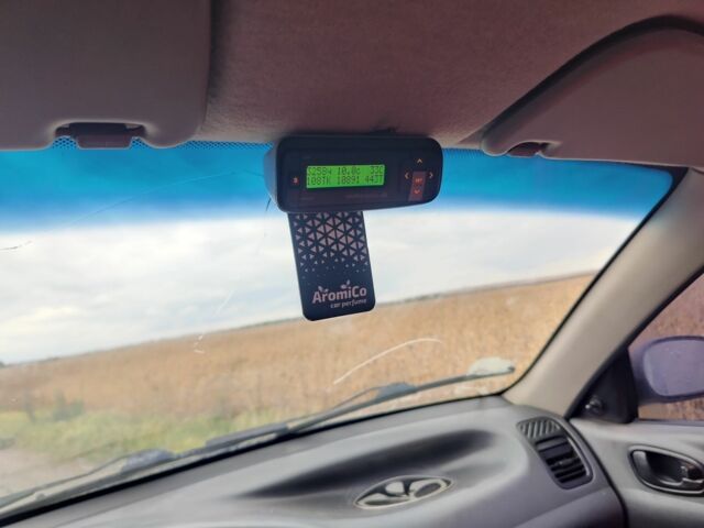 Зелений Деу Сенс, об'ємом двигуна 1 л та пробігом 142 тис. км за 1100 $, фото 5 на Automoto.ua