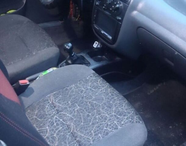 Зеленый Дэу Сенс, объемом двигателя 1.5 л и пробегом 283 тыс. км за 1750 $, фото 2 на Automoto.ua