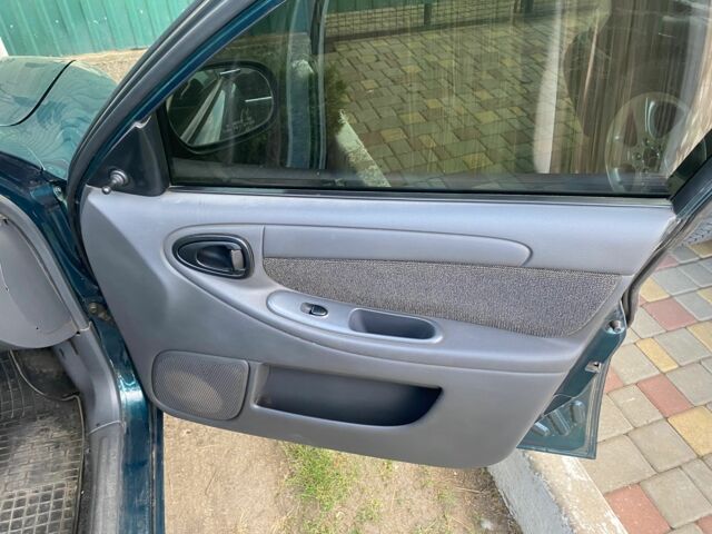 Зеленый Дэу Сенс, объемом двигателя 1.5 л и пробегом 280 тыс. км за 3000 $, фото 4 на Automoto.ua