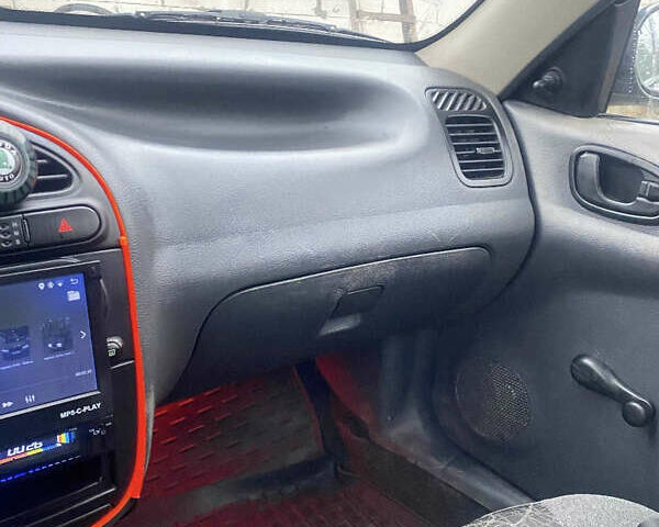 Зелений Деу Сенс, об'ємом двигуна 1.3 л та пробігом 138 тис. км за 1650 $, фото 8 на Automoto.ua