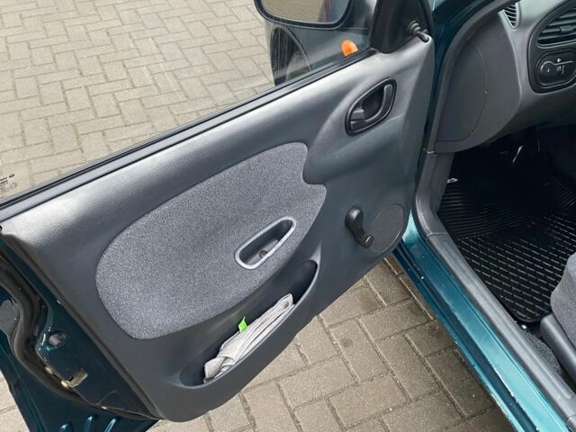 Зеленый Дэу Сенс, объемом двигателя 0 л и пробегом 320 тыс. км за 1299 $, фото 7 на Automoto.ua