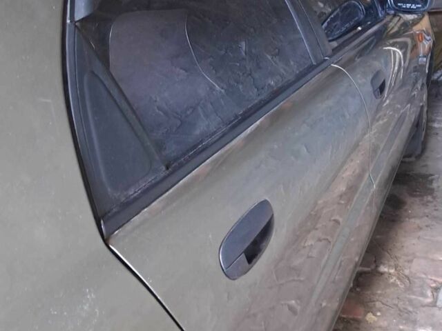 Зеленый Дэу Сенс, объемом двигателя 1.3 л и пробегом 180 тыс. км за 1500 $, фото 2 на Automoto.ua