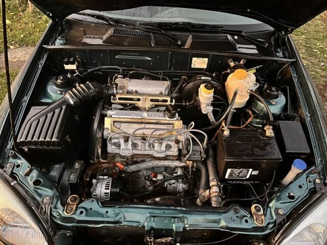 Деу Сенс 2004 у Бучаче на Automoto.ua Зелений Деу Сенс, об'ємом двигуна 1.3 л та пробігом 103 тис. км за 1798 $, фото 8 на Automoto.ua