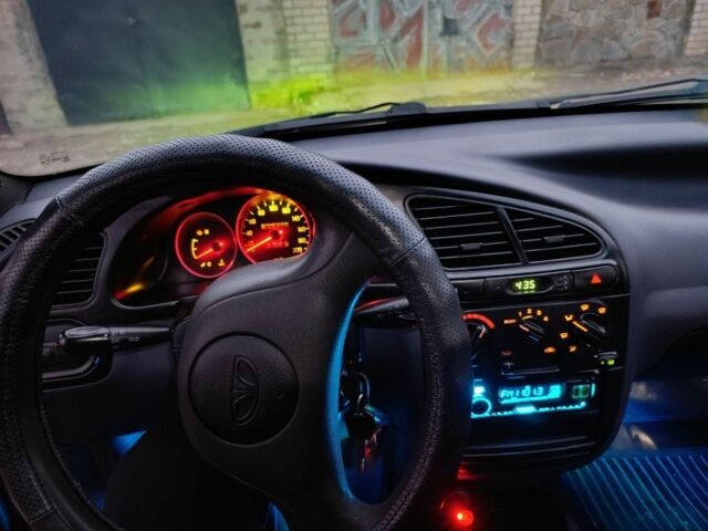 Зеленый Дэу Сенс, объемом двигателя 1.5 л и пробегом 238 тыс. км за 2000 $, фото 5 на Automoto.ua