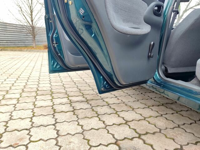 Зеленый Дэу Сенс, объемом двигателя 1.5 л и пробегом 185 тыс. км за 2750 $, фото 23 на Automoto.ua