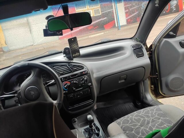 Зеленый Дэу Сенс, объемом двигателя 1.3 л и пробегом 212 тыс. км за 1830 $, фото 6 на Automoto.ua