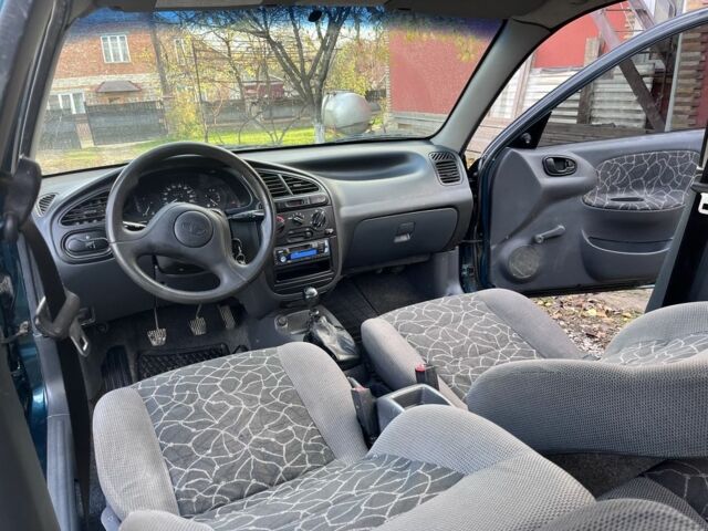 Деу Сенс 2004 у Бучаче на Automoto.ua Зелений Деу Сенс, об'ємом двигуна 1.3 л та пробігом 103 тис. км за 1798 $, фото 4 на Automoto.ua