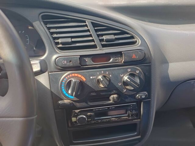 Зелений Деу Сенс, об'ємом двигуна 1.3 л та пробігом 162 тис. км за 2000 $, фото 5 на Automoto.ua