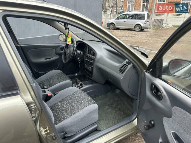 Зеленый Дэу Сенс, объемом двигателя 1.3 л и пробегом 171 тыс. км за 1900 $, фото 21 на Automoto.ua