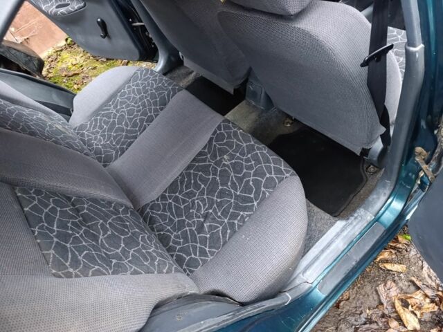 Зеленый Дэу Сенс, объемом двигателя 1.5 л и пробегом 90 тыс. км за 550 $, фото 2 на Automoto.ua