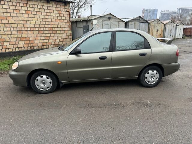 Зеленый Дэу Сенс, объемом двигателя 1.5 л и пробегом 200 тыс. км за 1850 $, фото 2 на Automoto.ua