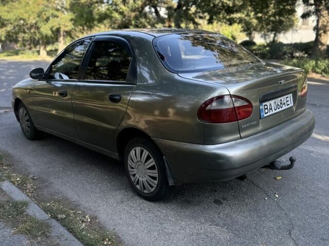Зеленый Дэу Сенс, объемом двигателя 1.3 л и пробегом 400 тыс. км за 1700 $, фото 3 на Automoto.ua