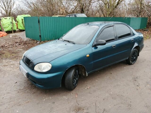 Зеленый Дэу Сенс, объемом двигателя 1.5 л и пробегом 380 тыс. км за 1350 $, фото 2 на Automoto.ua