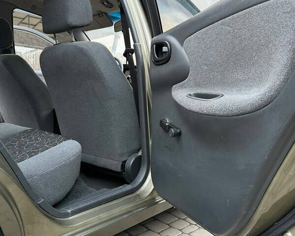 Зеленый Дэу Сенс, объемом двигателя 1.3 л и пробегом 166 тыс. км за 2500 $, фото 25 на Automoto.ua