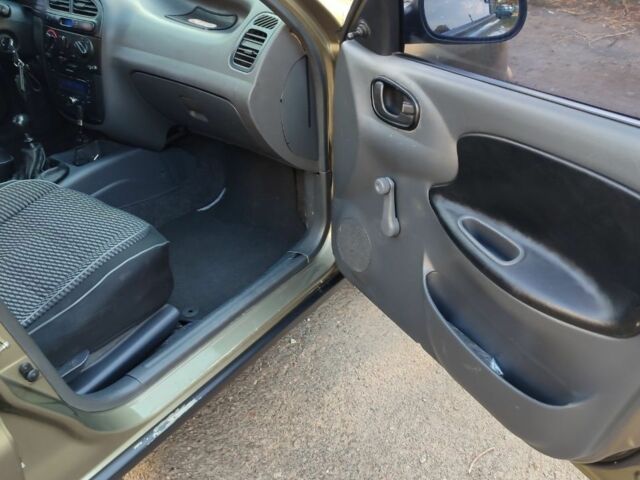 Зеленый Дэу Сенс, объемом двигателя 1.3 л и пробегом 335 тыс. км за 1850 $, фото 5 на Automoto.ua