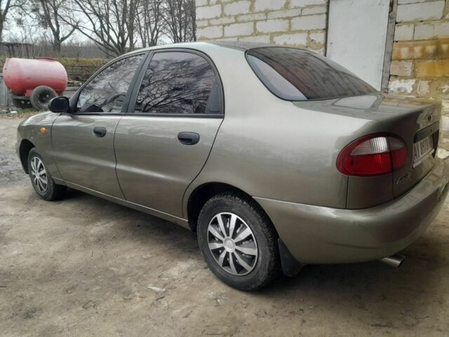 Зеленый Дэу Сенс, объемом двигателя 1.5 л и пробегом 220 тыс. км за 2200 $, фото 4 на Automoto.ua