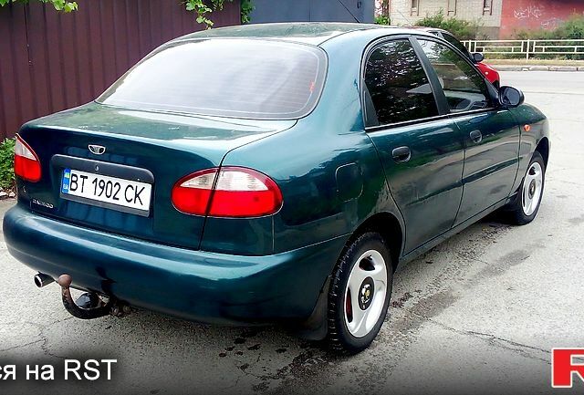 Зеленый Дэу Сенс, объемом двигателя 1.3 л и пробегом 255 тыс. км за 1600 $, фото 1 на Automoto.ua