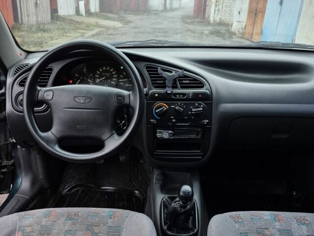 Зеленый Дэу Сенс, объемом двигателя 1.5 л и пробегом 220 тыс. км за 2400 $, фото 6 на Automoto.ua