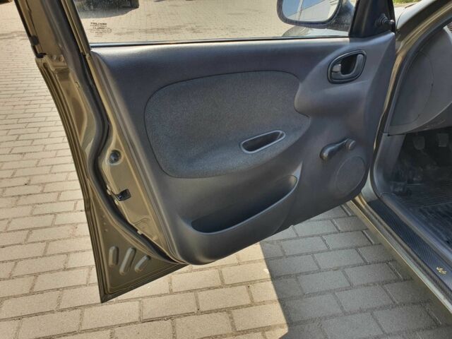 Зелений Деу Сенс, об'ємом двигуна 1.3 л та пробігом 154 тис. км за 1800 $, фото 9 на Automoto.ua