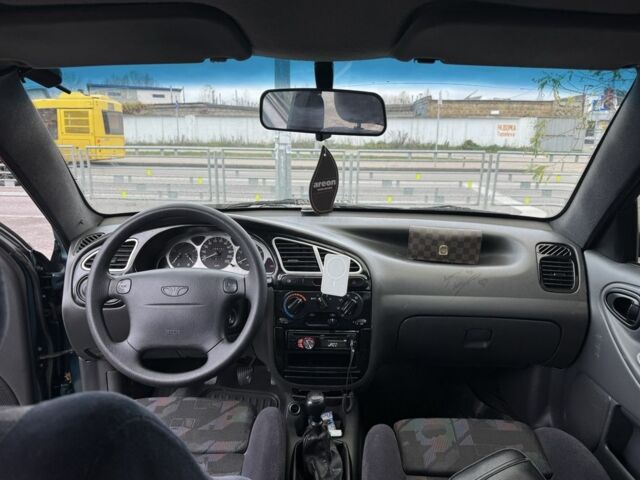 Зеленый Дэу Сенс, объемом двигателя 1.5 л и пробегом 244 тыс. км за 2000 $, фото 4 на Automoto.ua