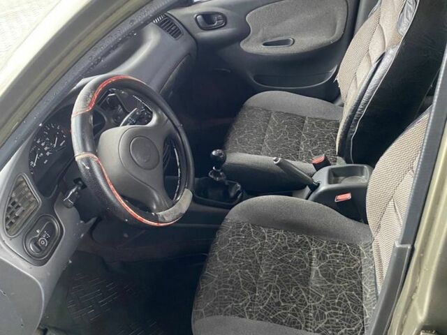 Зеленый Дэу Сенс, объемом двигателя 1.5 л и пробегом 202 тыс. км за 1500 $, фото 3 на Automoto.ua