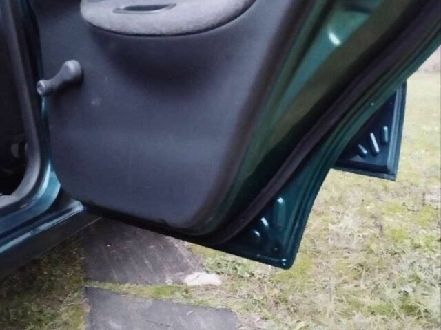 Зеленый Дэу Сенс, объемом двигателя 1.5 л и пробегом 225 тыс. км за 2700 $, фото 10 на Automoto.ua