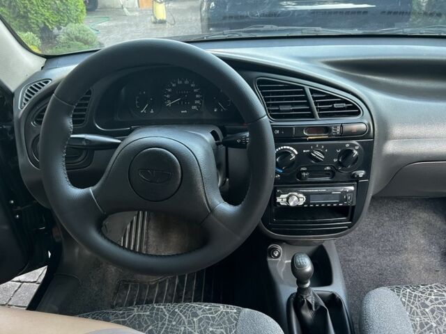 Зелений Деу Сенс, об'ємом двигуна 1.3 л та пробігом 200 тис. км за 2000 $, фото 6 на Automoto.ua