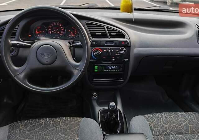 Зеленый Дэу Сенс, объемом двигателя 1.3 л и пробегом 243 тыс. км за 2250 $, фото 6 на Automoto.ua