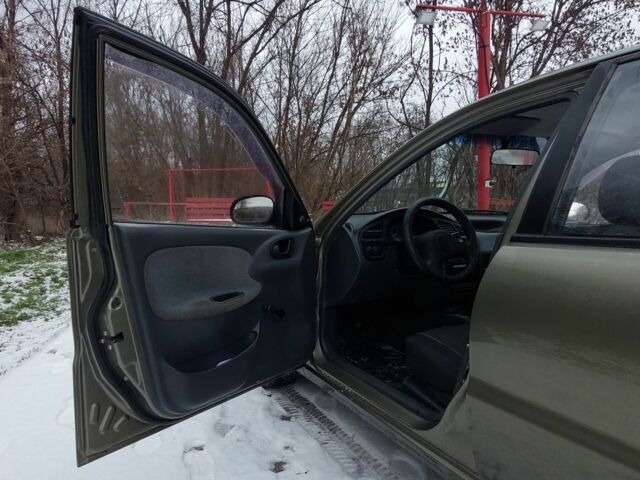 Зеленый Дэу Сенс, объемом двигателя 1.5 л и пробегом 253 тыс. км за 3500 $, фото 1 на Automoto.ua