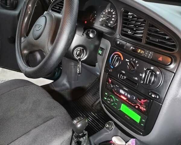 Зеленый Дэу Сенс, объемом двигателя 1.3 л и пробегом 153 тыс. км за 2540 $, фото 56 на Automoto.ua